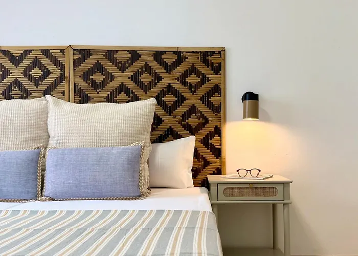 Canaryislandshost L Coral